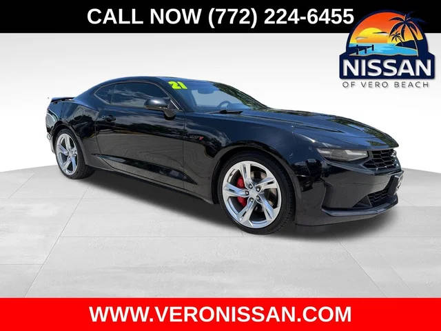 2021 Chevrolet Camaro LT1 RWD photo