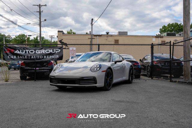 2021 Porsche 911 Carrera RWD photo