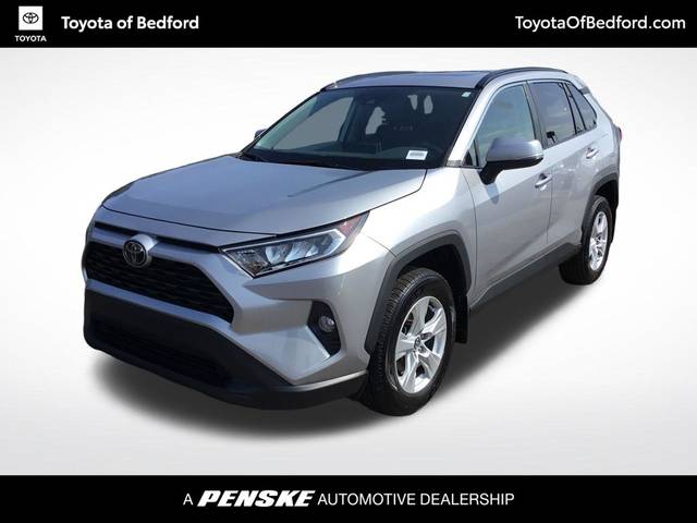 2021 Toyota RAV4 XLE FWD photo