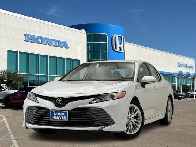 2020 Toyota Camry XLE FWD photo