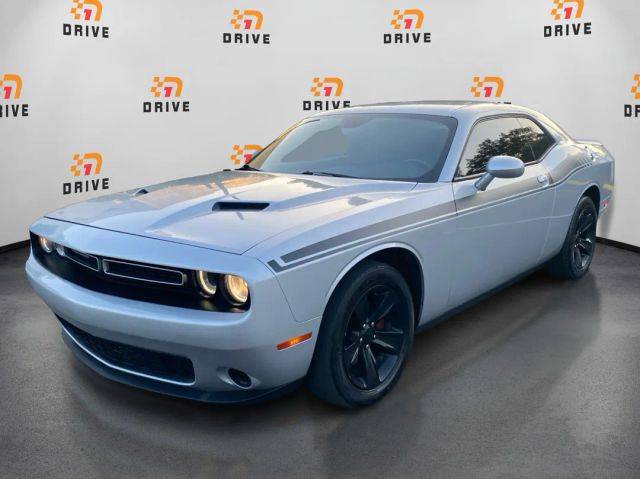 2020 Dodge Challenger SXT RWD photo
