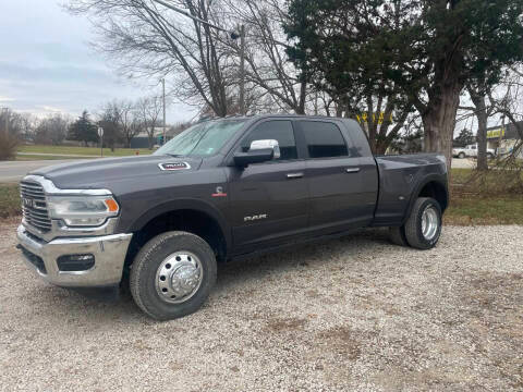 2020 Ram 3500 Laramie 4WD photo