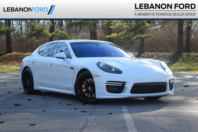 2015 Porsche Panamera GTS AWD photo