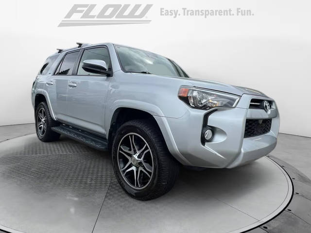 2020 Toyota 4Runner SR5 4WD photo