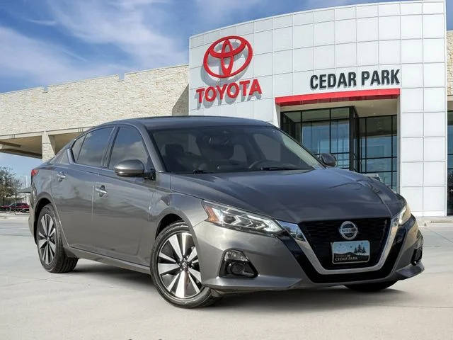 2020 Nissan Altima 2.5 SV FWD photo