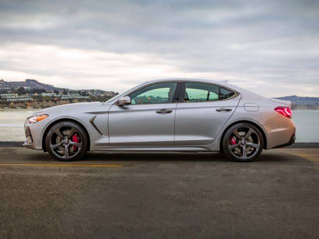 2021 Genesis G70 2.0T AWD photo