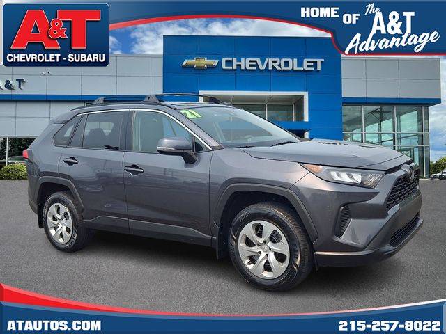2021 Toyota RAV4 LE AWD photo
