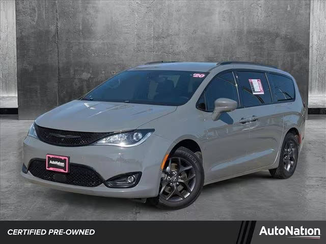 2020 Chrysler Pacifica Minivan Touring L Plus FWD photo