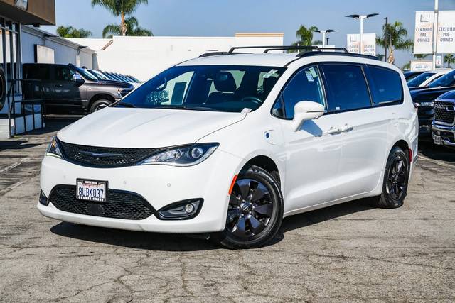2020 Chrysler Pacifica Minivan Hybrid Limited FWD photo