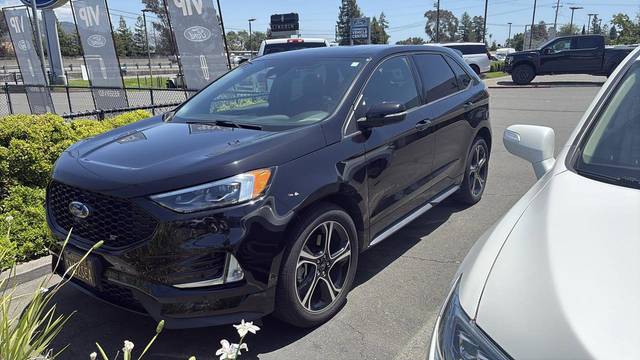 2020 Ford Edge ST AWD photo