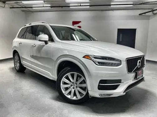 2017 Volvo XC90 Momentum AWD photo