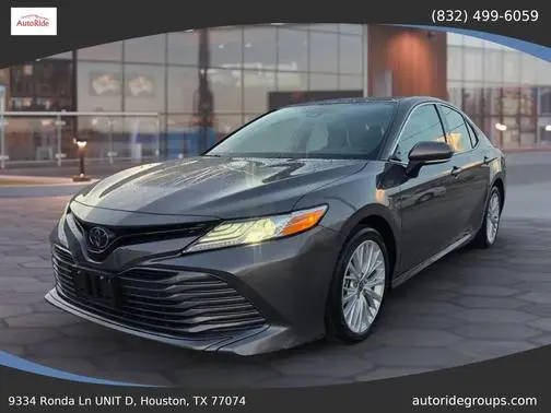 2020 Toyota Camry XLE AWD photo