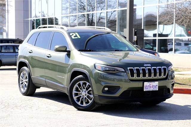 2021 Jeep Cherokee Latitude Plus FWD photo