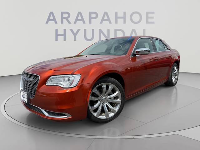 2020 Chrysler 300 Touring RWD photo