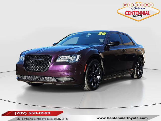 2020 Chrysler 300 Touring RWD photo