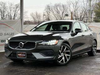 2020 Volvo S60 Momentum AWD photo