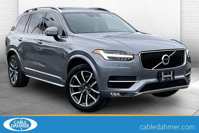 2016 Volvo XC90 T6 Momentum AWD photo