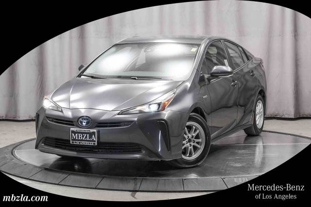 2021 Toyota Prius LE FWD photo