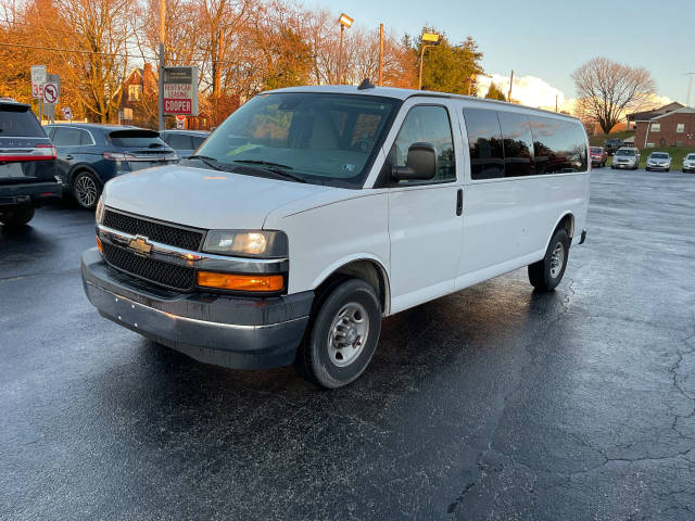 2019 Chevrolet Express LT RWD photo
