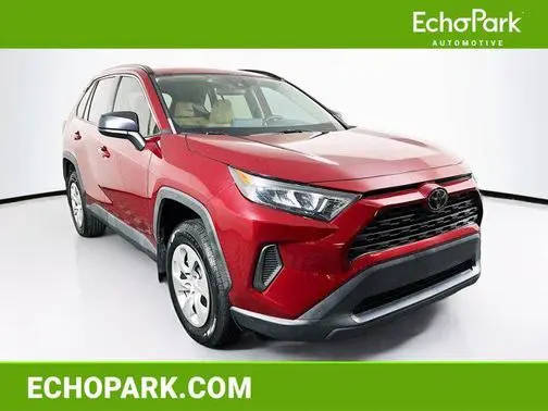 2020 Toyota RAV4 LE FWD photo