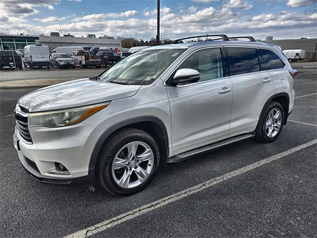 2015 Toyota Highlander Limited AWD photo