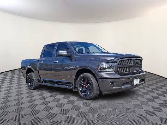 2016 Ram 1500 SLT 4WD photo