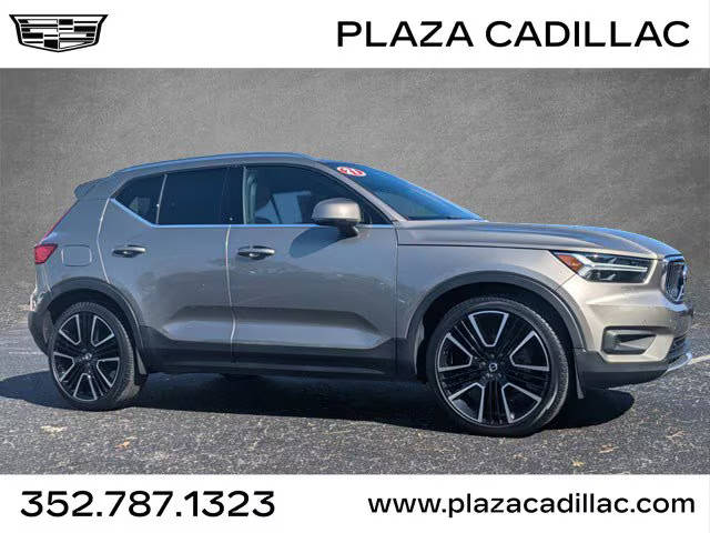 2021 Volvo XC40 Inscription AWD photo