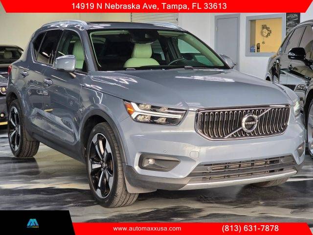 2021 Volvo XC40 Momentum AWD photo