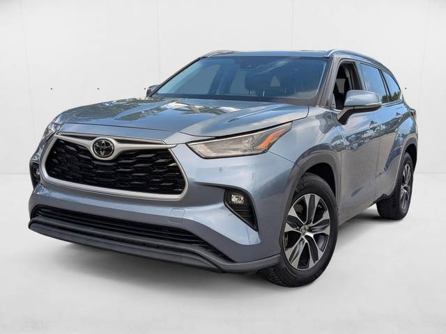 2021 Toyota Highlander XLE FWD photo