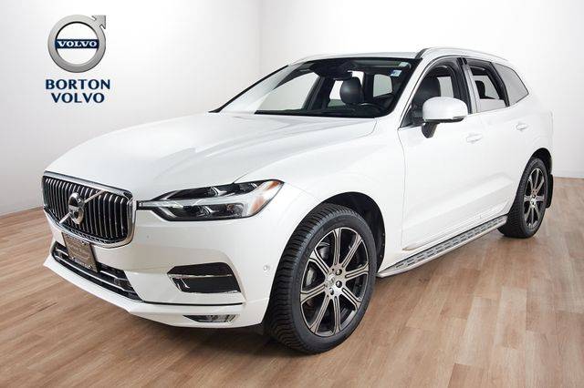 2021 Volvo XC60 Inscription AWD photo