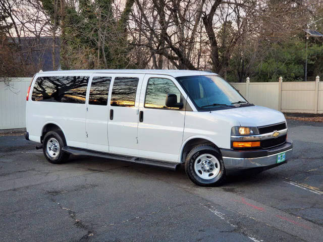 2020 Chevrolet Express LT RWD photo