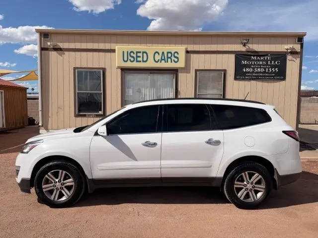 2016 Chevrolet Traverse LT FWD photo