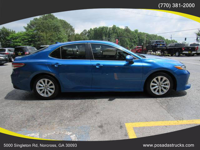 2019 Toyota Camry LE FWD photo