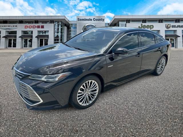 2021 Toyota Avalon Hybrid Limited FWD photo