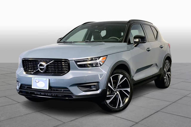 2021 Volvo XC40 R-Design AWD photo