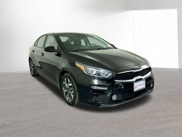 2021 Kia Forte LXS FWD photo