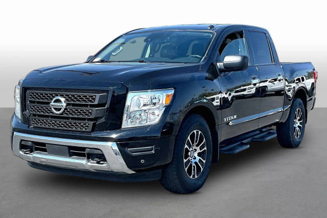 2021 Nissan Titan SV 4WD photo