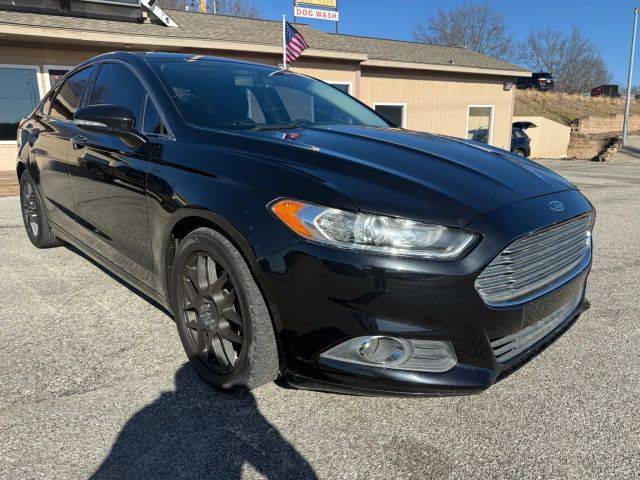 2015 Ford Fusion SE FWD photo