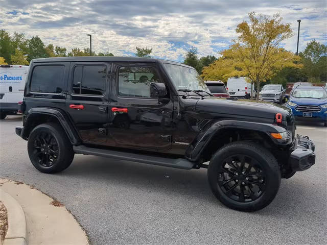 2021 Jeep Wrangler Unlimited Unlimited Sahara High Altitude 4WD photo