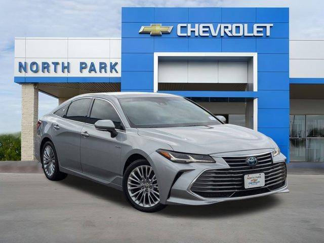 2021 Toyota Avalon Hybrid Limited FWD photo