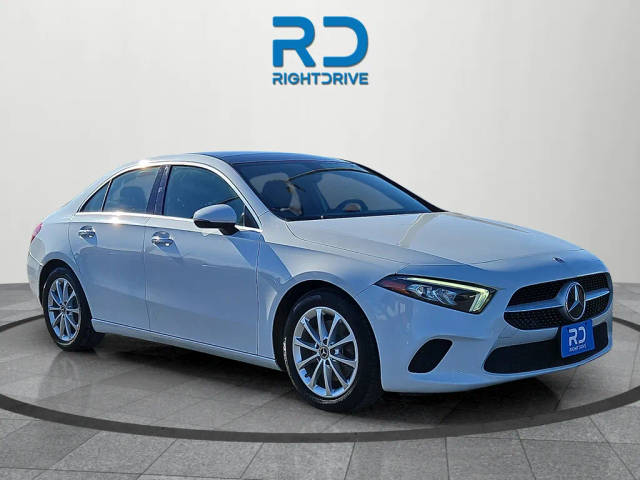 2021 Mercedes-Benz A-Class A 220 FWD photo