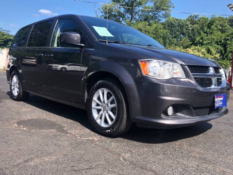 2019 Dodge Grand Caravan SXT FWD photo