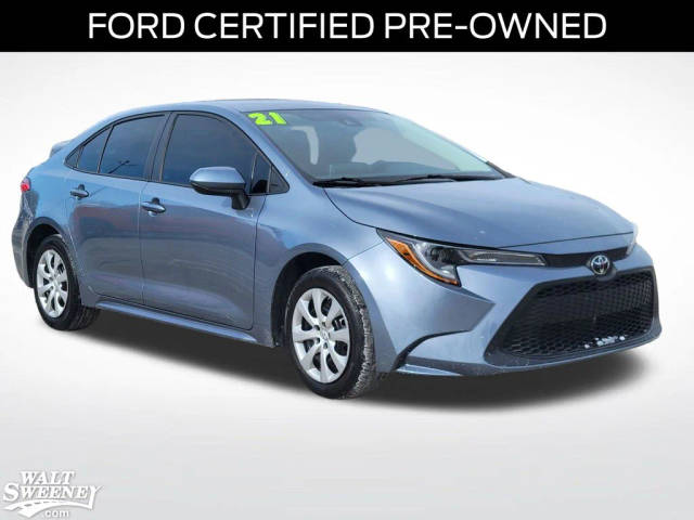 2021 Toyota Corolla LE FWD photo