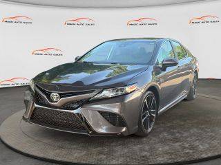 2020 Toyota Camry SE FWD photo
