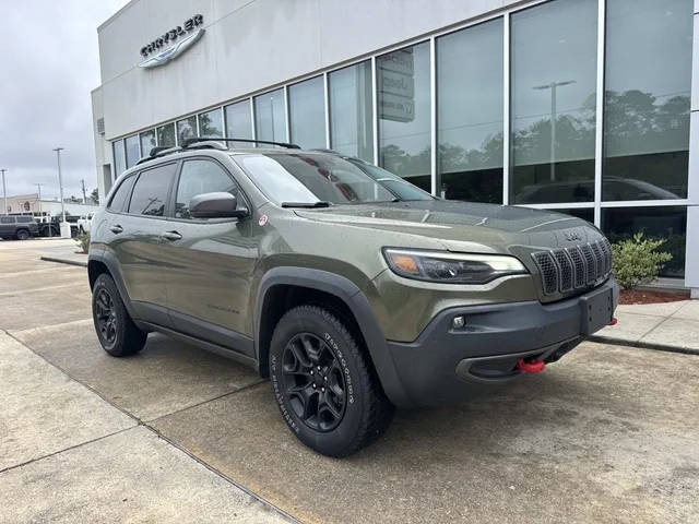 2021 Jeep Cherokee Trailhawk 4WD photo