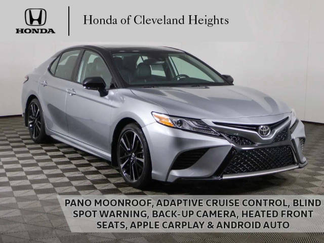 2020 Toyota Camry XSE FWD photo