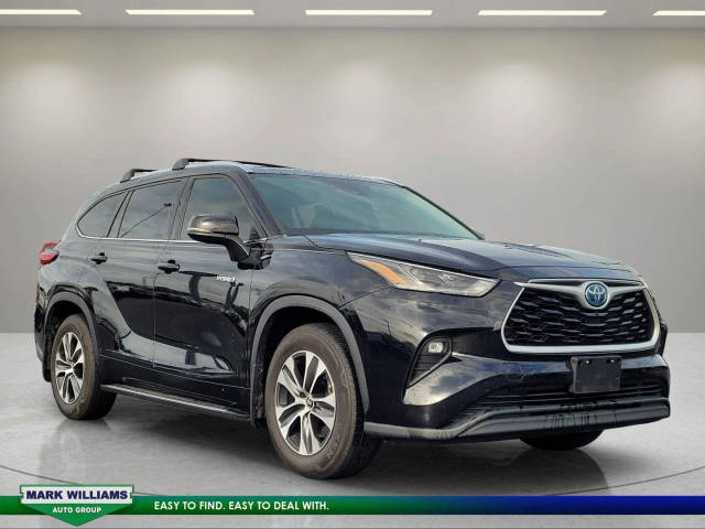 2021 Toyota Highlander Hybrid XLE FWD photo