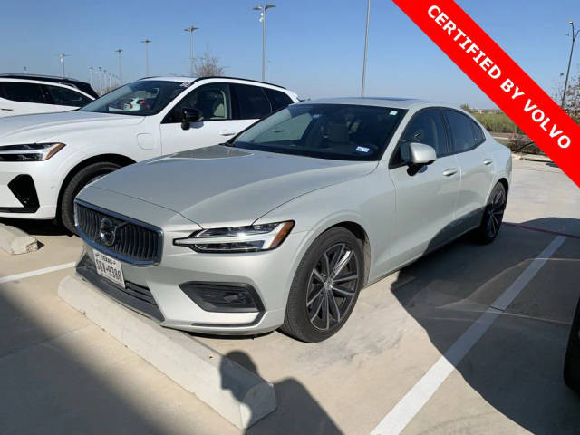 2021 Volvo S60 Momentum FWD photo