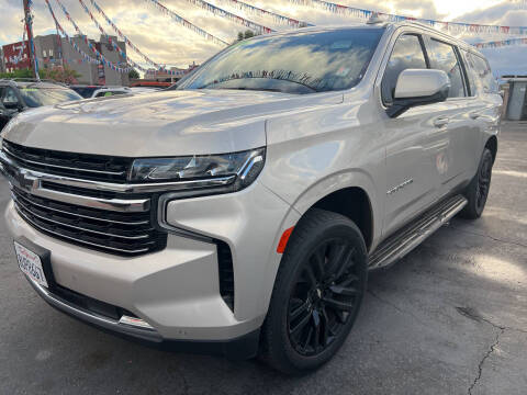 2021 Chevrolet Suburban LT RWD photo