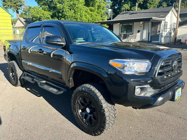 2018 Toyota Tacoma SR 4WD photo